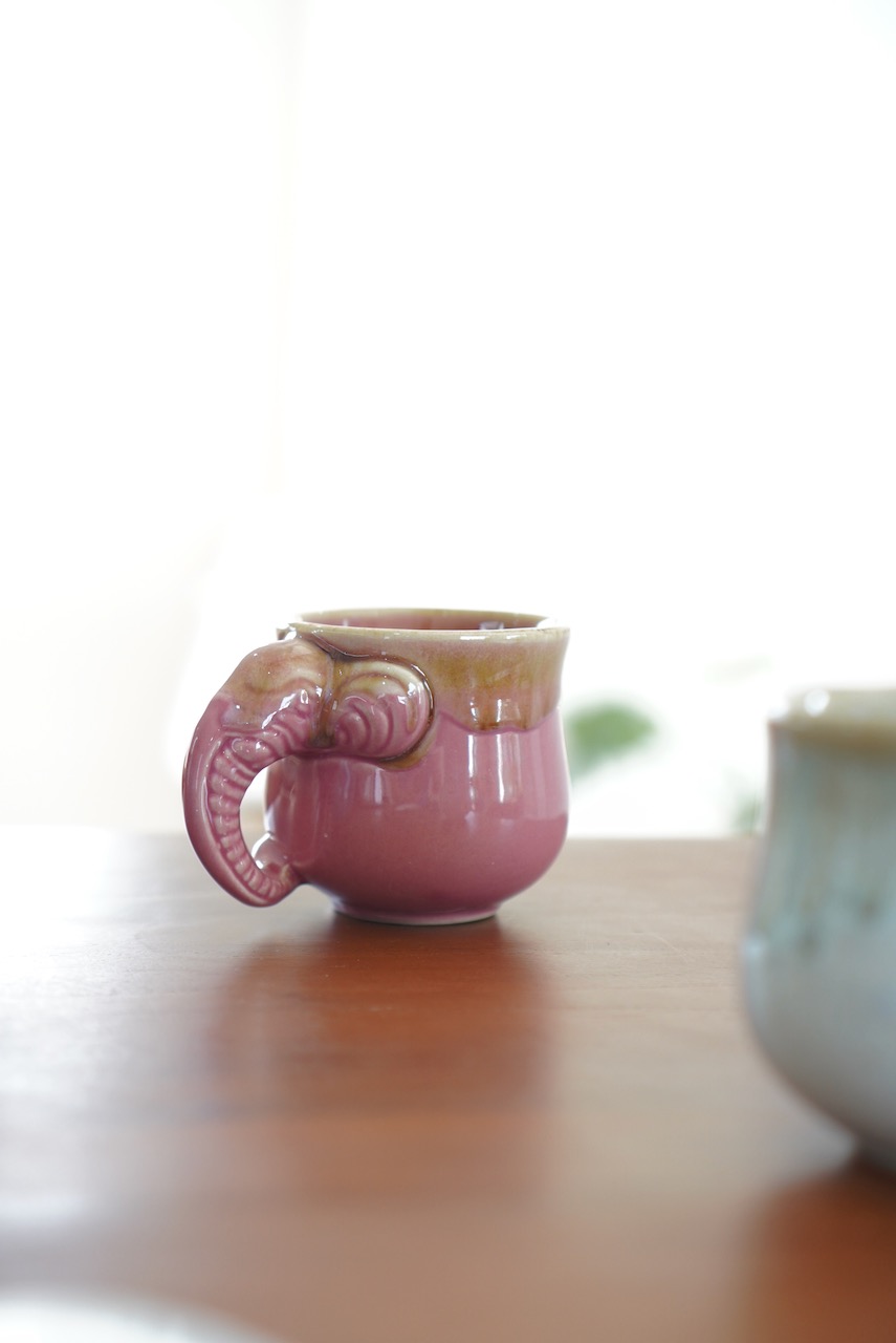 แก้วเซรามิกช้างแฮนด์เมดสุดน่ารักปั้นและเพ้นท์ด้วยมืออย่างพิถีพิถัน ทำให้ได้รายละเอียดของน้องช้างที่น่าเอ็นดู - Image 16